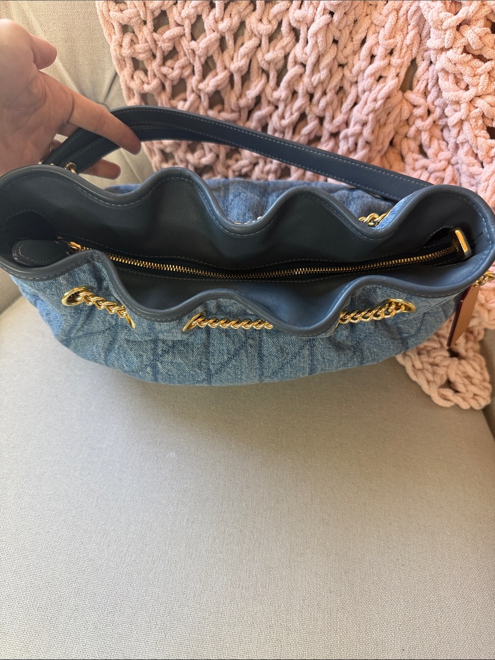Coach Evelyn Shoulder Bag in Regenerative Cotton with Quilting - Picture 5 of 5